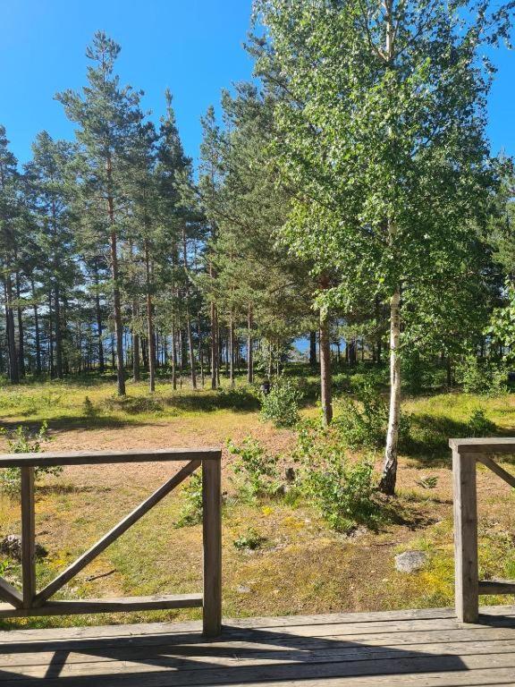 Gaerdsholmens Skaergardshemman "Eken" Villa Edsbruk Eksteriør bilde